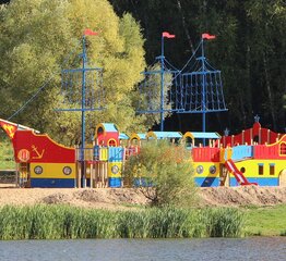 Детский городок на пляже