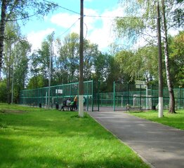 Спортивные площадки